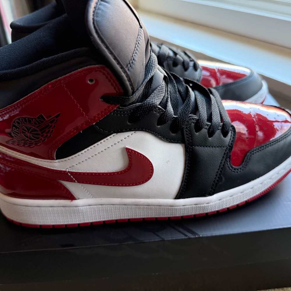 Jordan 1s Red and Black men’s size 10